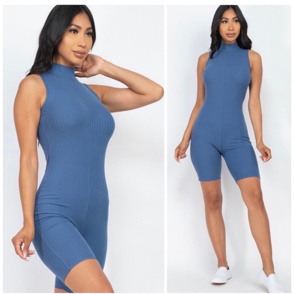 Mock neckline romper - Picture 3 of 8